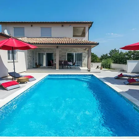 Holiday home Lena *